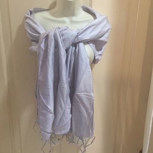 Liz Claiborne lavender light violet scarf shawl